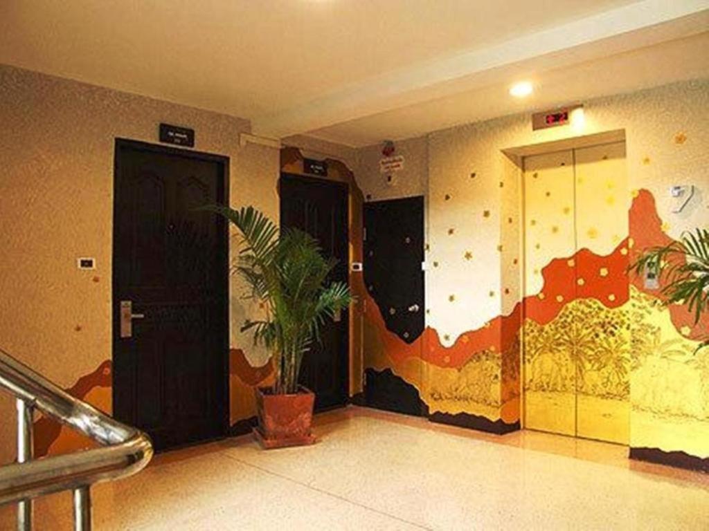 The Heritage Sathorn Suite Hotel Bangkok Exterior photo