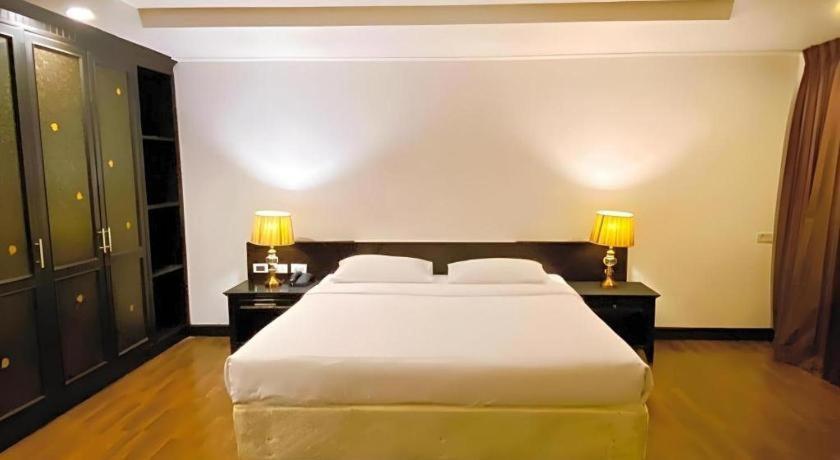 The Heritage Sathorn Suite Hotel Bangkok Exterior photo